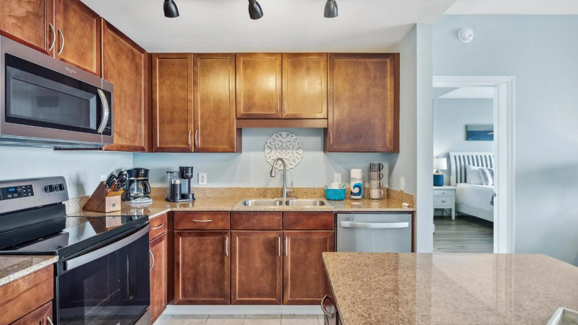 Lägenhet Spacious Beachfront Condo! Sleeps 8 With Gulf Views! Panama City Beach